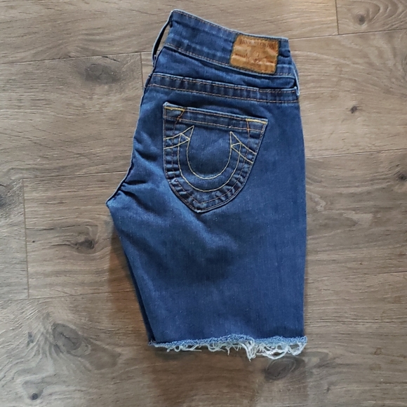 Vintage True Religion Cut-Off Bermuda Hiking Short - Picture 4 of 9